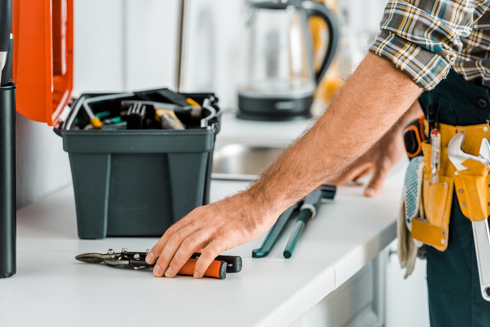 Why Hire a Professional Home Maintenance Service Providing Company?
