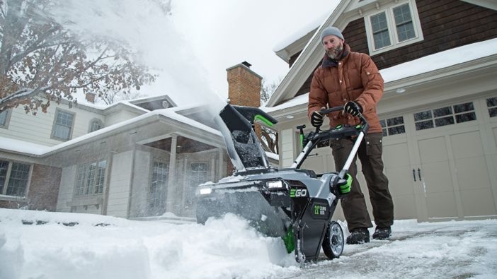 Why You Should Let Professionals Take care Of Your Snow