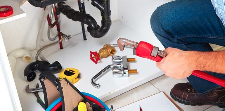 When Is It Wise To Call In Plumbing Experts For Assistance?