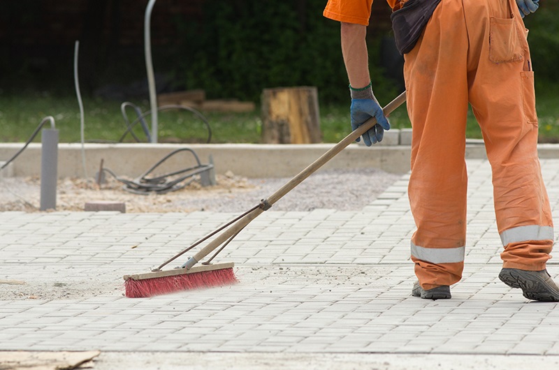 Keeping Your Entrance Clean: Other Ways To Practice Good Housekeeping