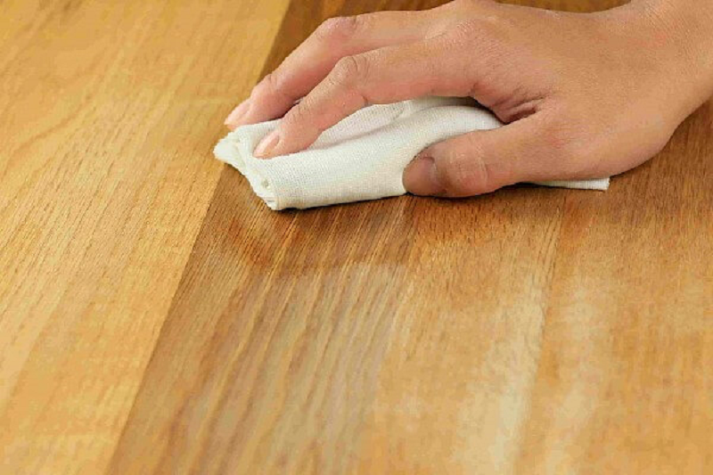 Furniture polishing technique to consider