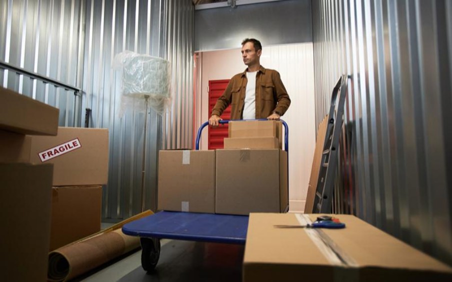 How Businesses Benefit from Locker Rentals and Customised Storage Solutions in Singapore